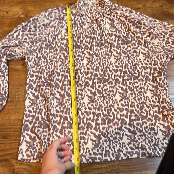 NATION LTD Leopard print 100% cotton mock neck top size medium - Picture 10 of 11